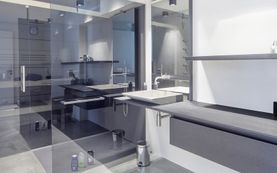Bad mit Designer Waschbecken